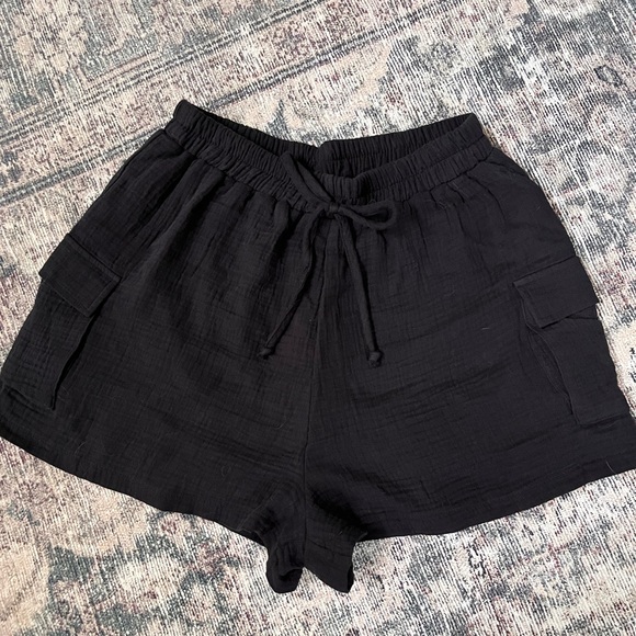 Francesca's black gauzy shorts - Picture 2 of 3